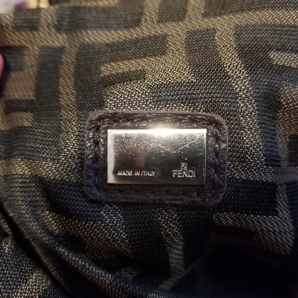 Fendi Spy Bag - coin purse broken - Picture 3 of 9